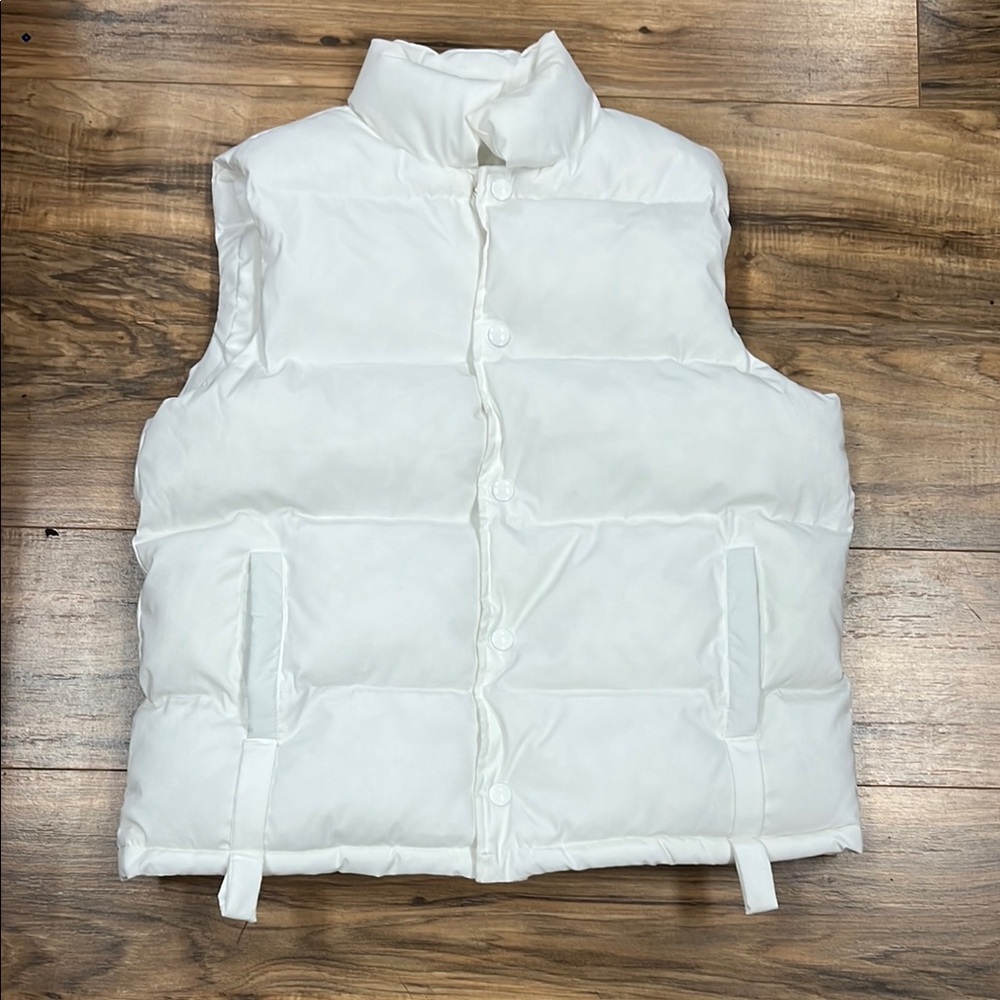 MANFINITY | white puffer vest